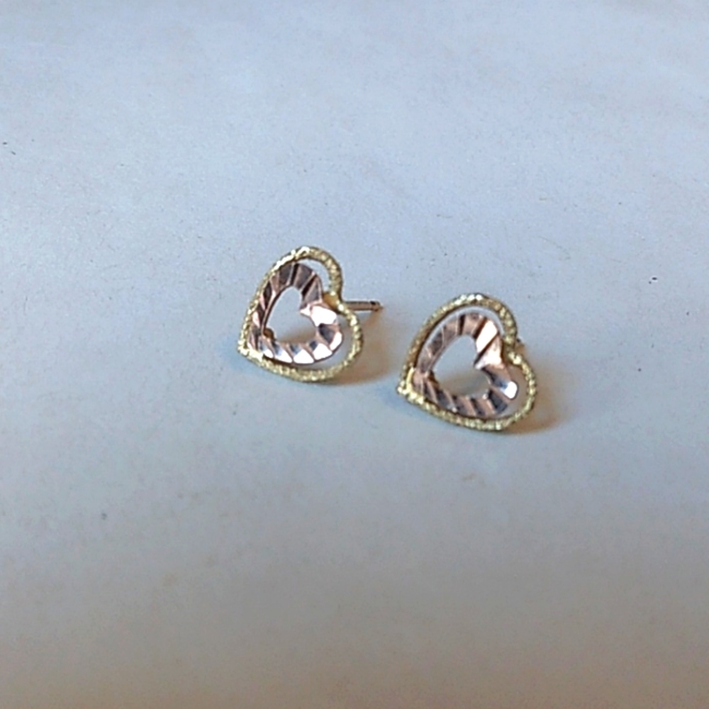 14k gold black hills gold heart earrings